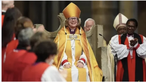 Entronizan a Sarah Mullally, la primera mujer arzobispa de Canterbury después de 105 hombres